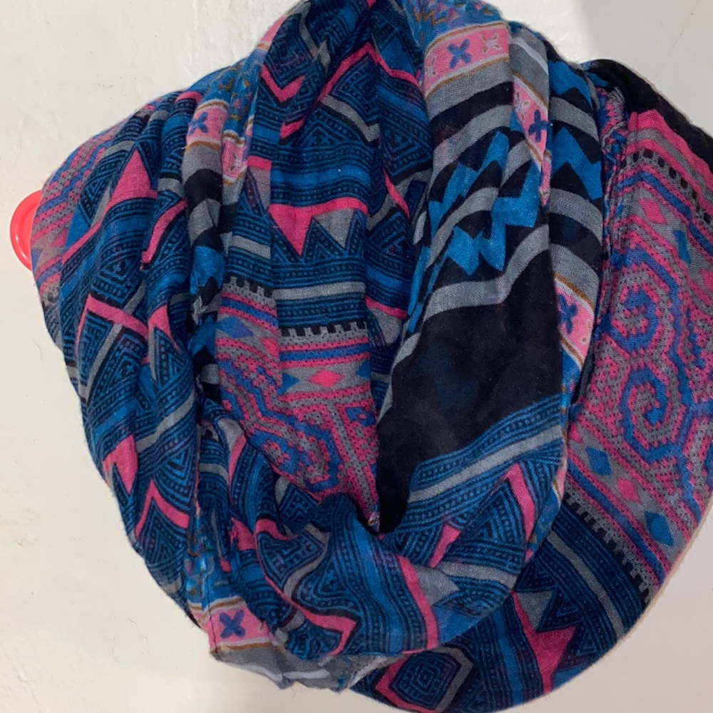 Zumiez : Onesize Infinity Scarf